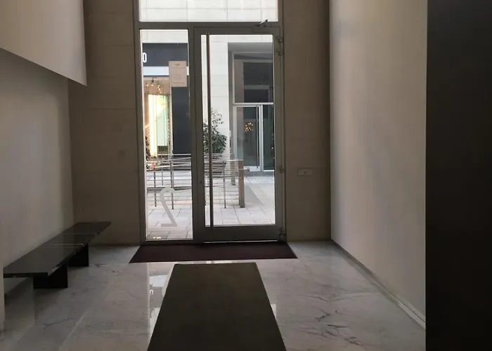 Corso - New Building Mediolan
